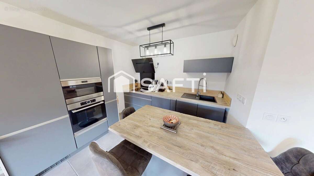 Photo 3 - Appartement à FREJUS