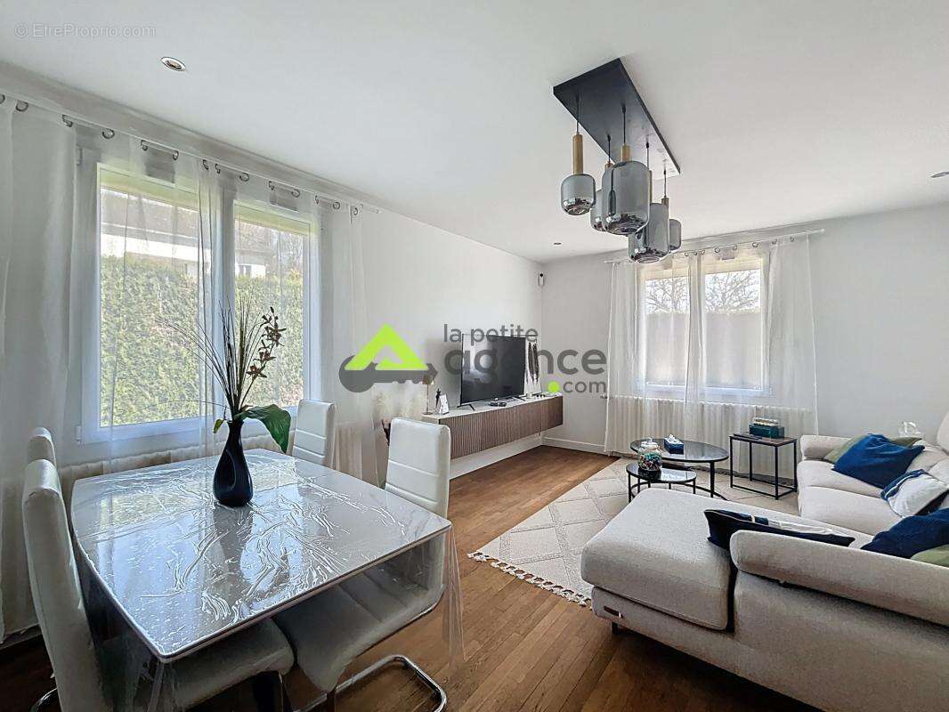 Maison à SAINT-VAURY