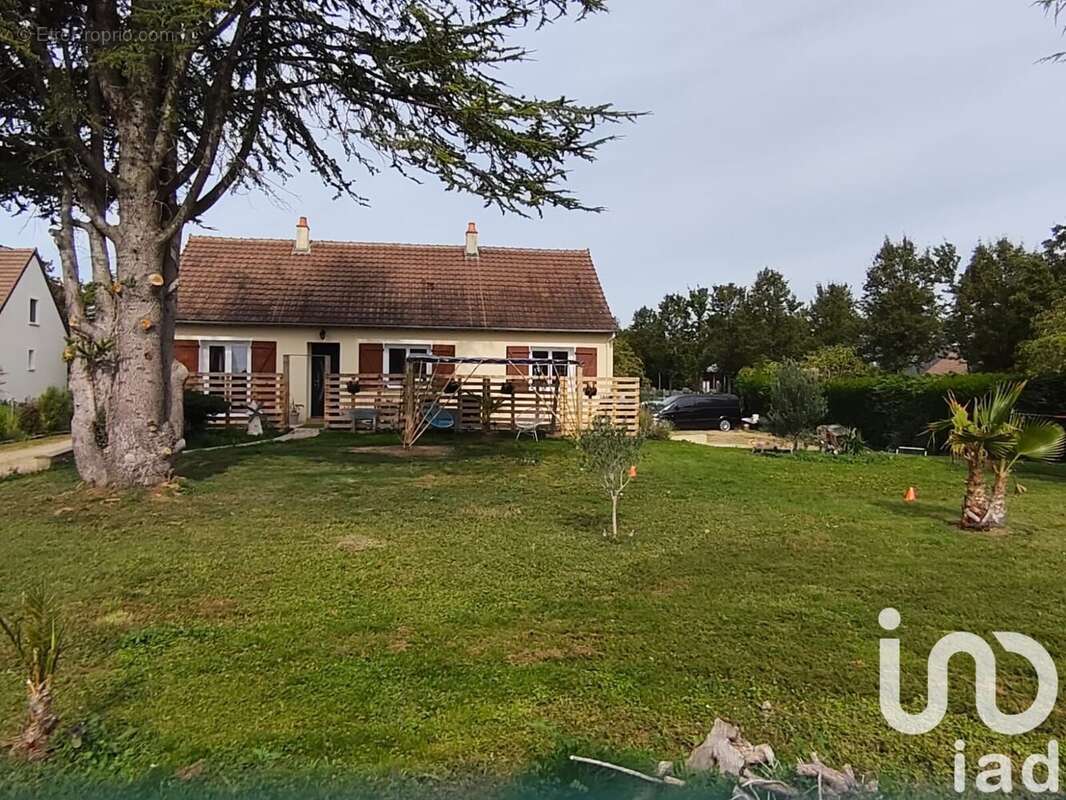 Photo 2 - Maison à SAINT-COSME-EN-VAIRAIS