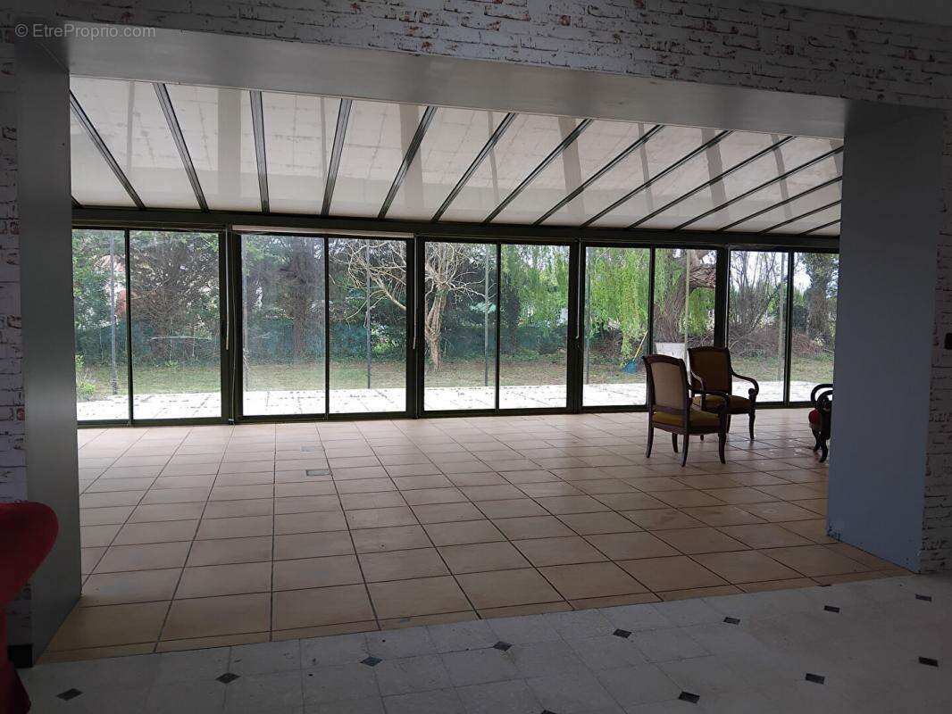 Maison à SAINT-CHRISTOLY-MEDOC