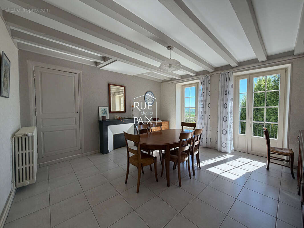 Maison à EXIREUIL