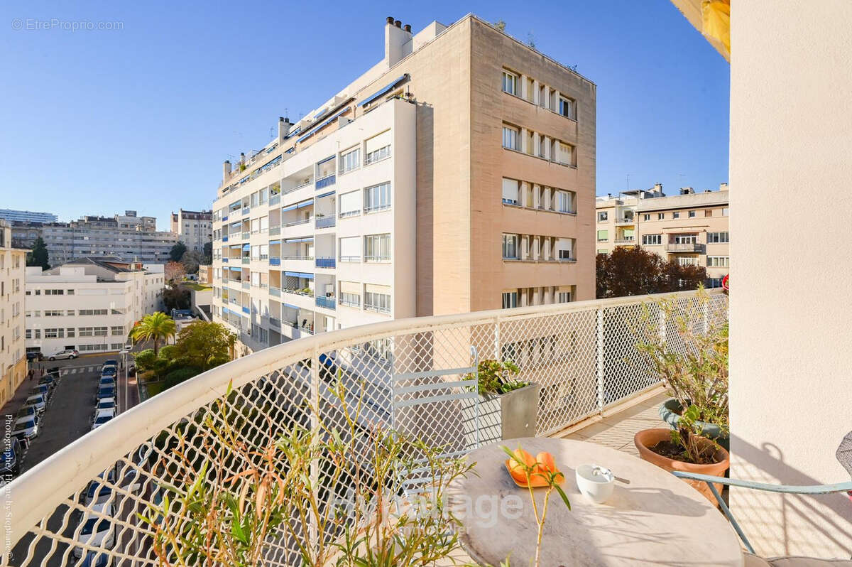 Appartement à MARSEILLE-8E