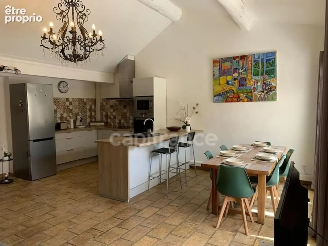 GARD (30) AIGUES−MORTES (30220) intra-muros A vendre appartement T4 ~97 m2, 4 chambres et terrasse de 8.5 m2 - photo 7