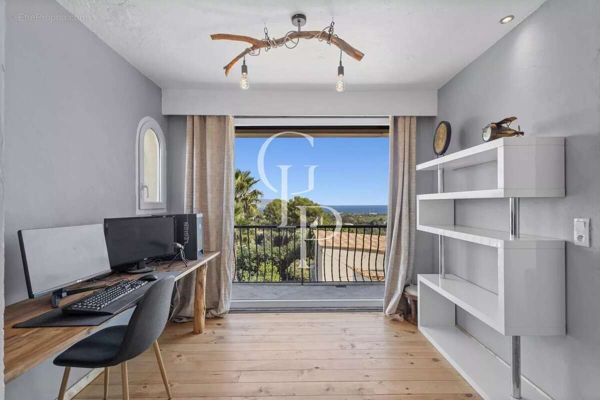 Maison à ANTIBES