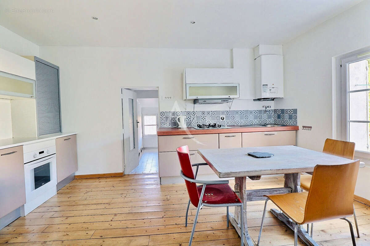 Appartement à MARSEILLE-12E