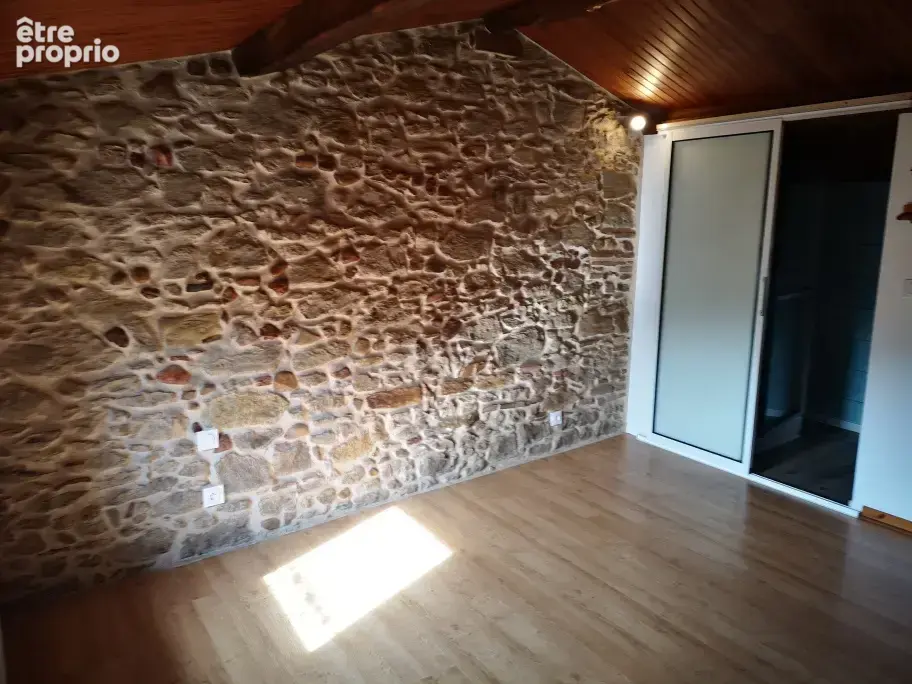 À SOUAL   Centre du village   Maison T2 rénovée avec garage   Idéal investisseur ! - photo 10