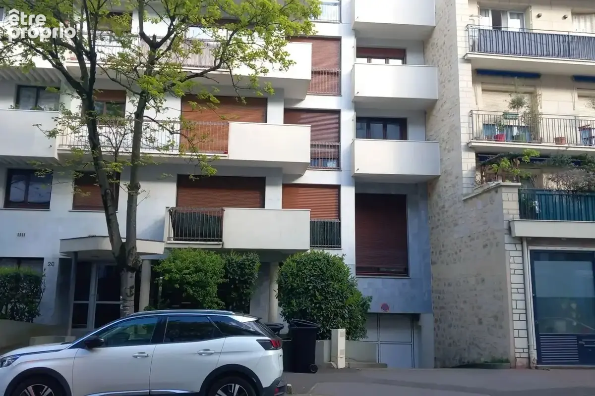Autre à SAINT-MAUR-DES-FOSSES
