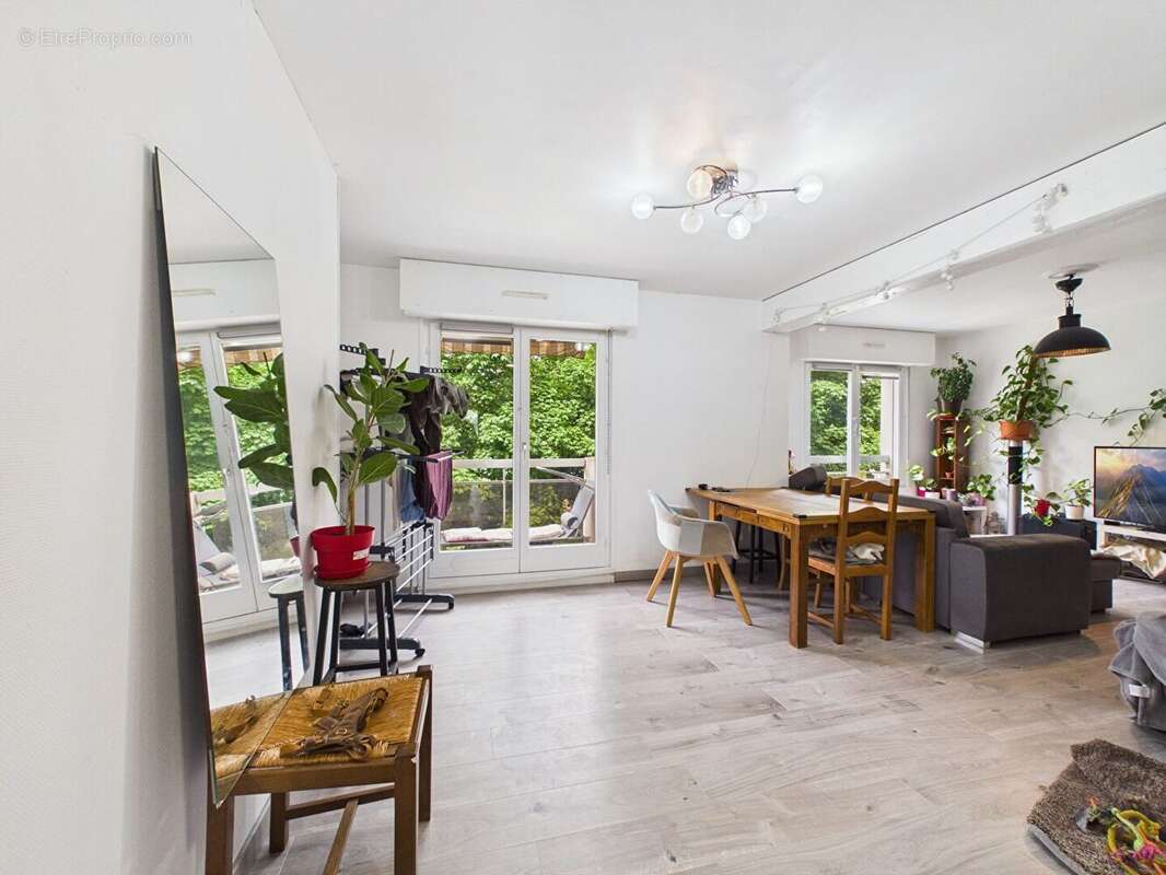 3/4 Pieces 74m² - photo 3
