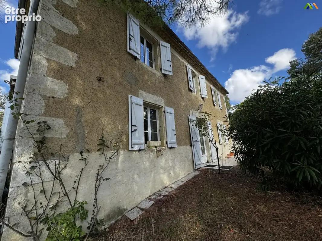 Maison de village en pierre à vendre