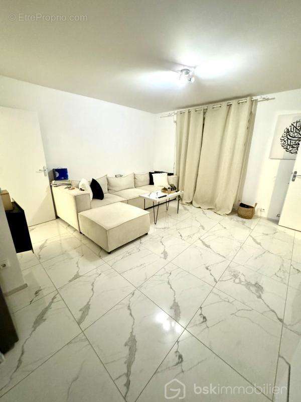 Appartement à CLAYE-SOUILLY