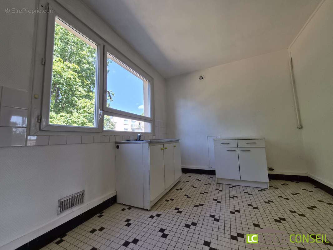 Appartement 61 m² à Bourg-La-Reine  - photo 6