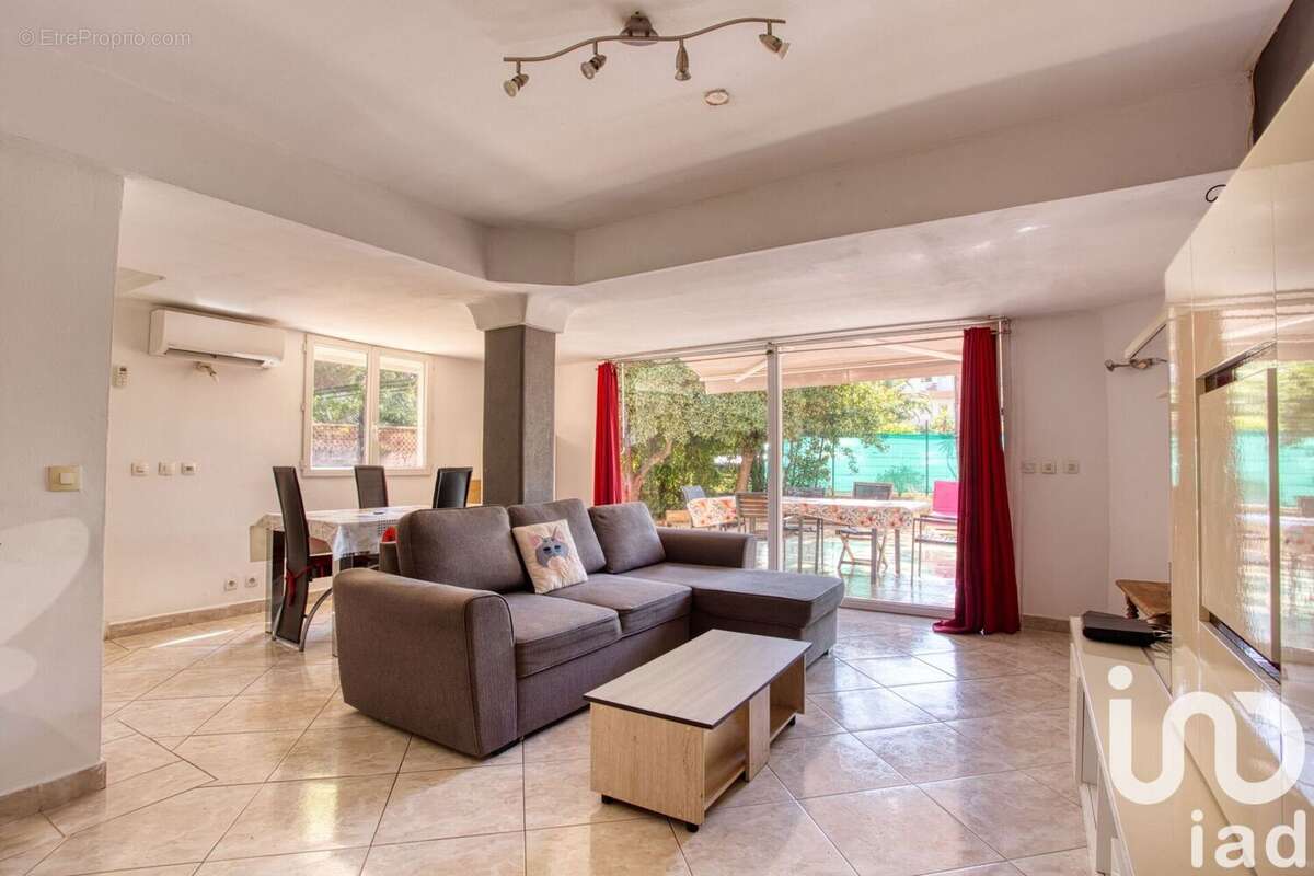 Photo 2 - Appartement à FREJUS