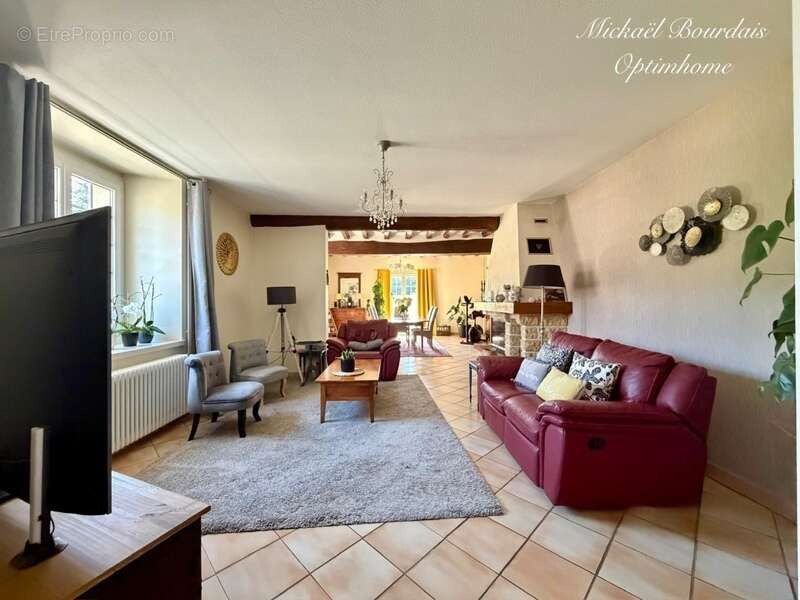 Maison de caractère 230 m2 avec 7 hectares de prairie – Vie de plain-pied – Secteur Oizé - photo 9