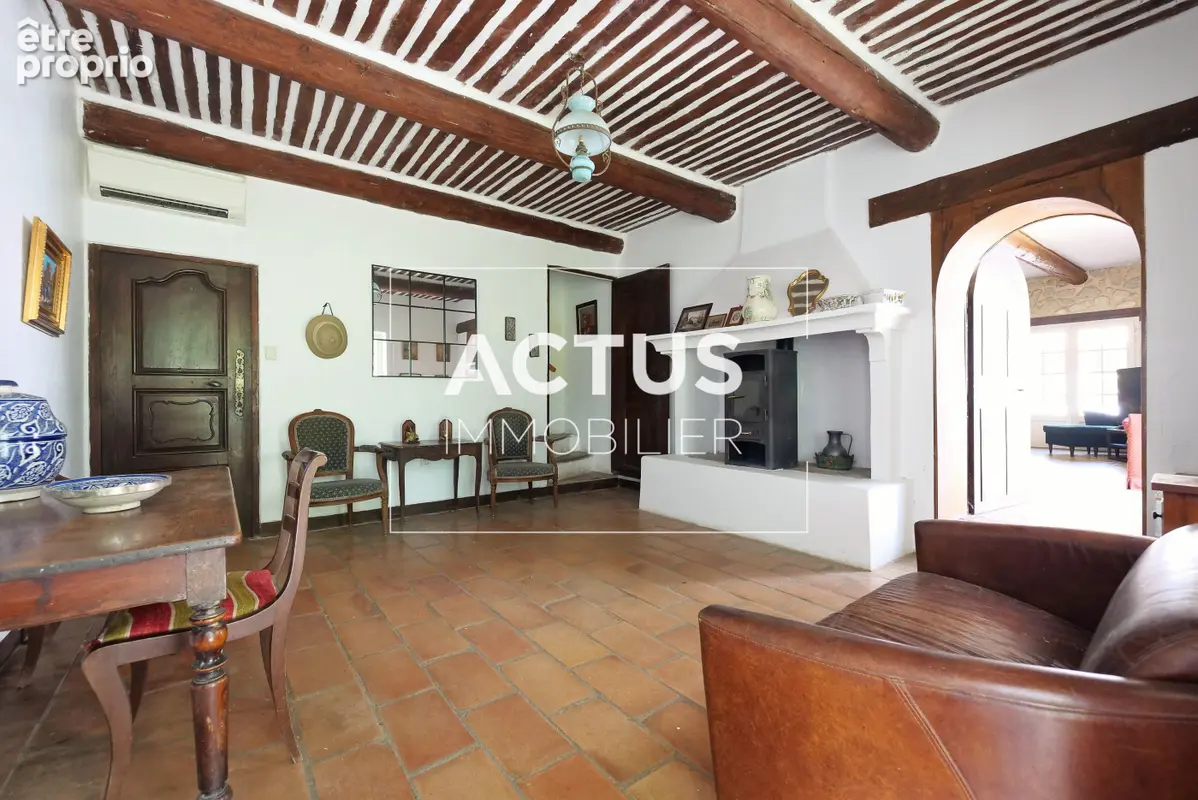 Maison 408 m² à Lamanon  - photo 5