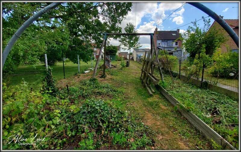 Terrain constructible 410 m² avec garage - photo 7