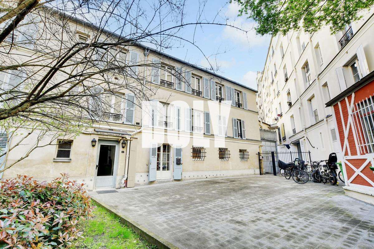 Appartement à PARIS-7E