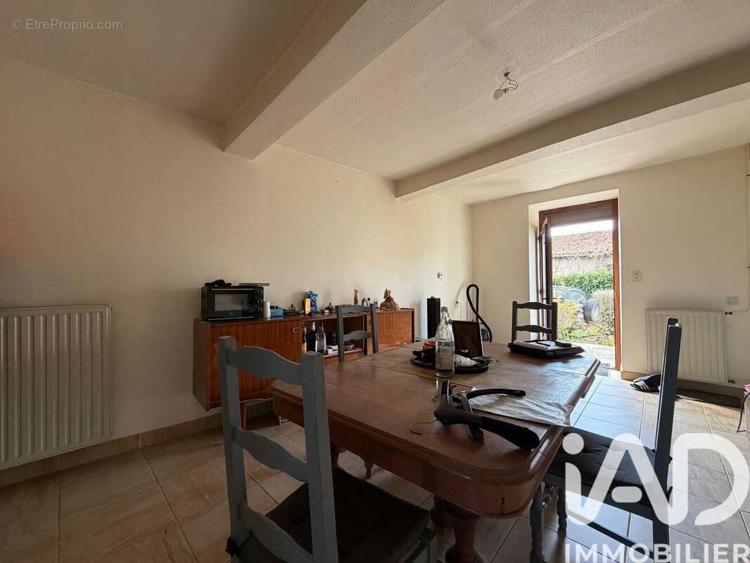 Maison 73 m² à Urbise  - photo 9