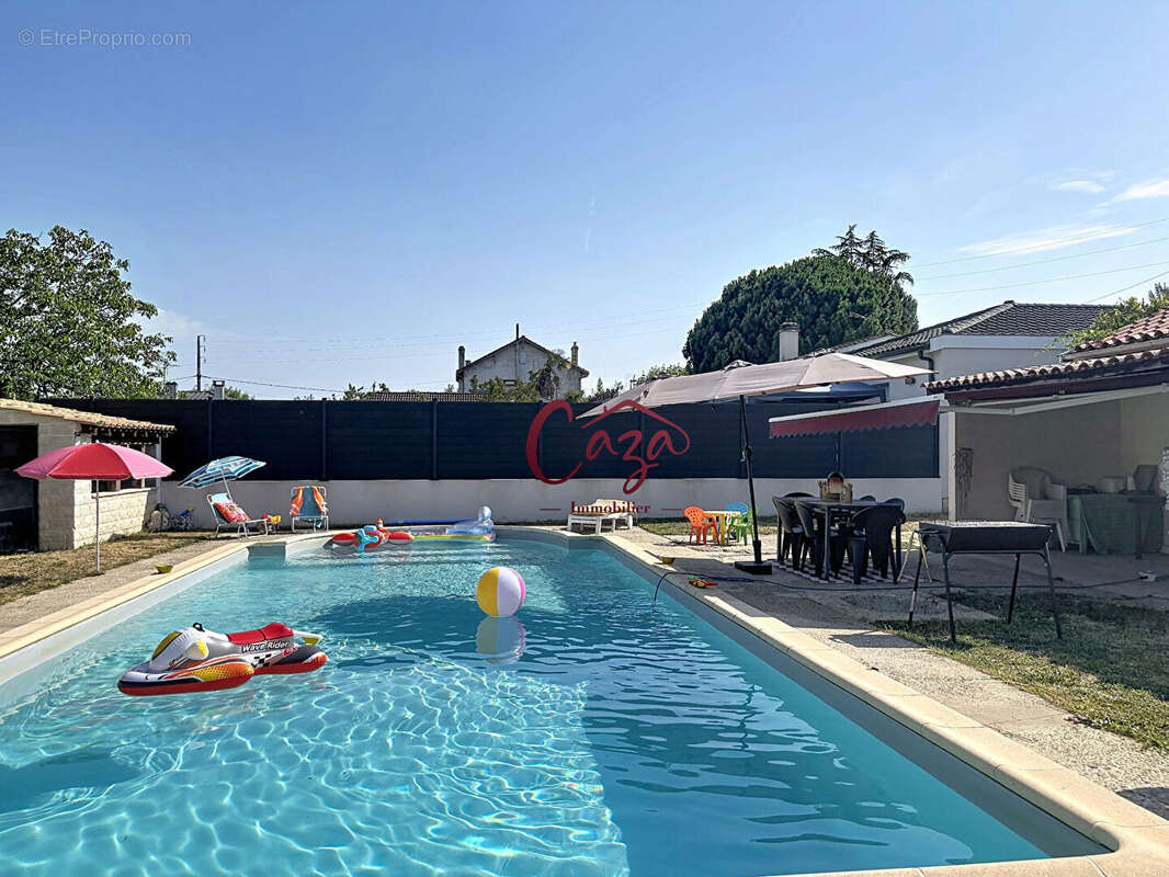 Maison familiale 5 chambres avec piscine, garage et grand jardin à Saint-Loubès - photo 15