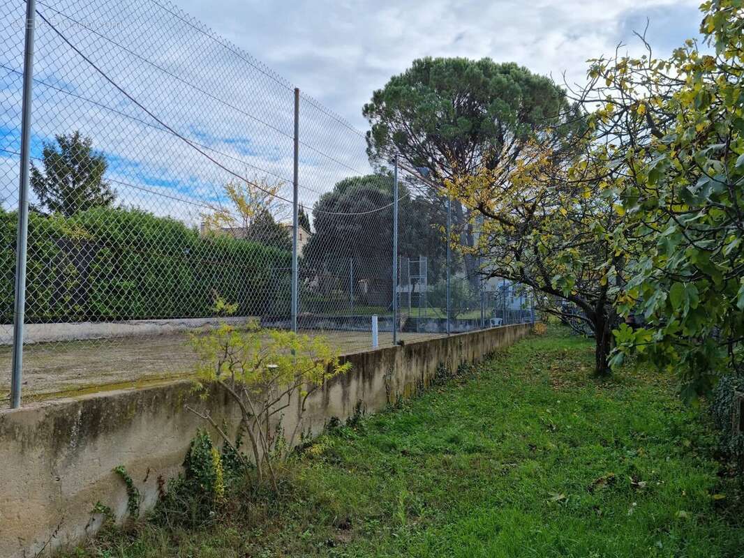 Terrain à CAVAILLON