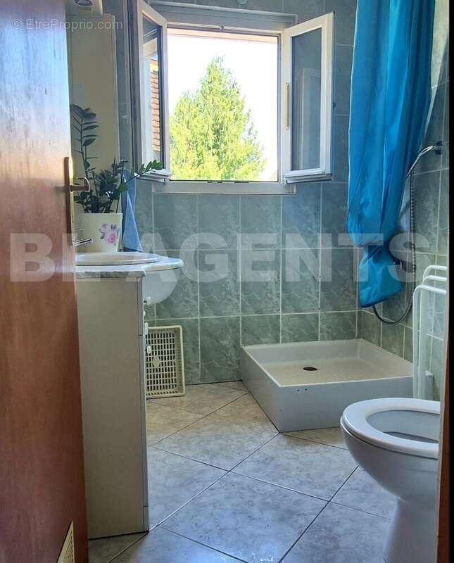 Screenshot_20251211_155139_Gallery - Maison à ILLKIRCH-GRAFFENSTADEN