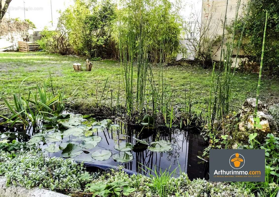 Maison à NEUFCHATEL-SUR-AISNE