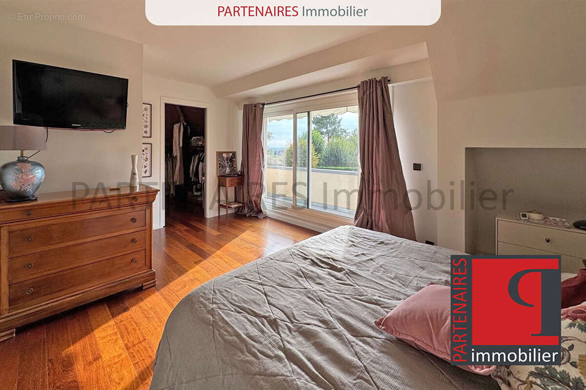 Maison à CRESPIERES