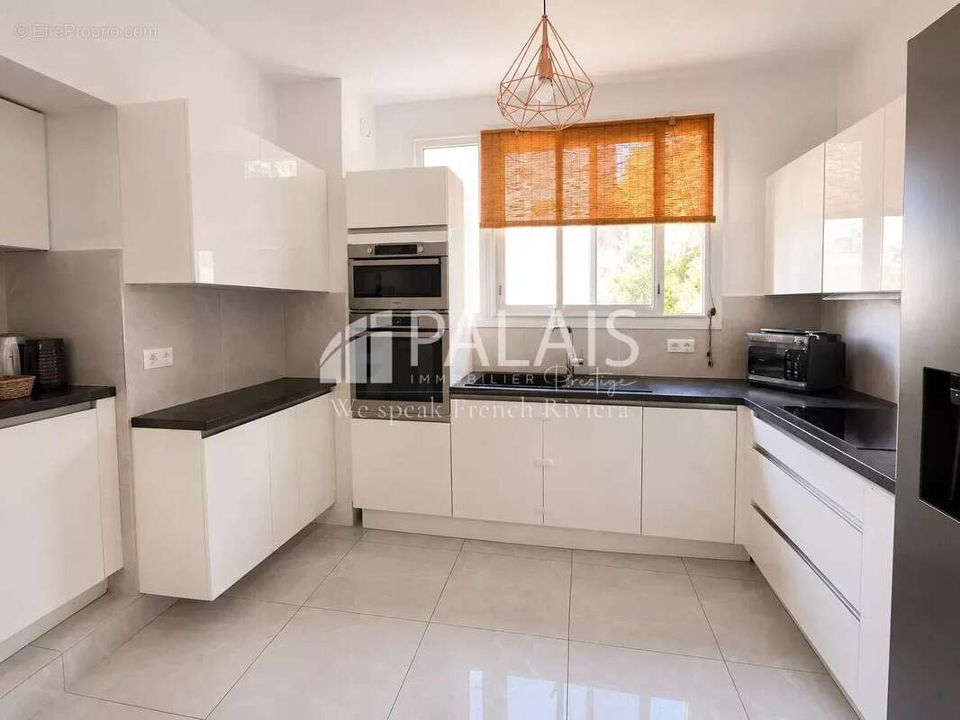 Appartement à VILLEFRANCHE-SUR-MER