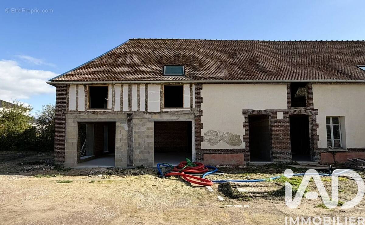 Photo 1 - Maison à LE PAVILLON-SAINTE-JULIE