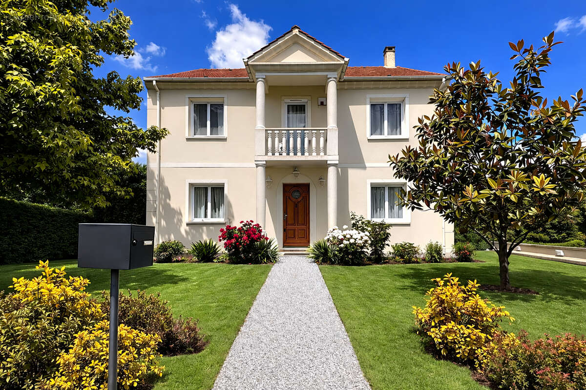 Maison à SAINT-WITZ