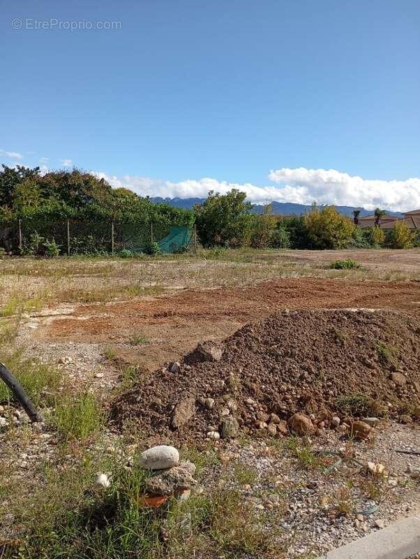 Terrain à BOURG-DE-PEAGE