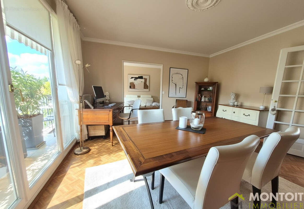 Appartement à THIAIS