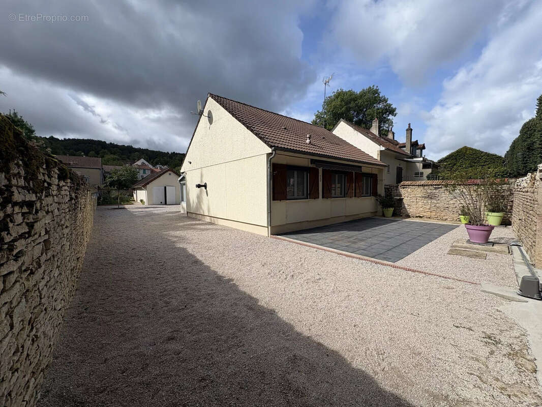 Maison 68 m² à Savigny-Les-Beaune  - photo 2
