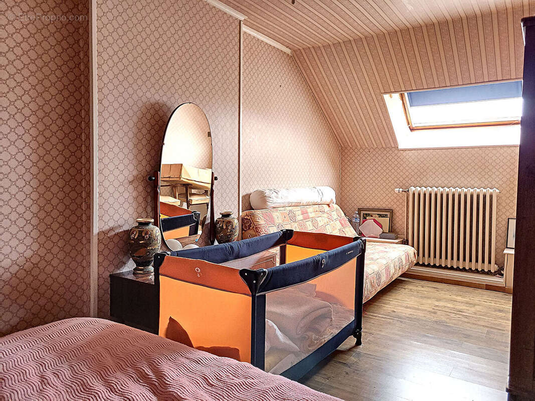 Maison à LE ROC-SAINT-ANDRE