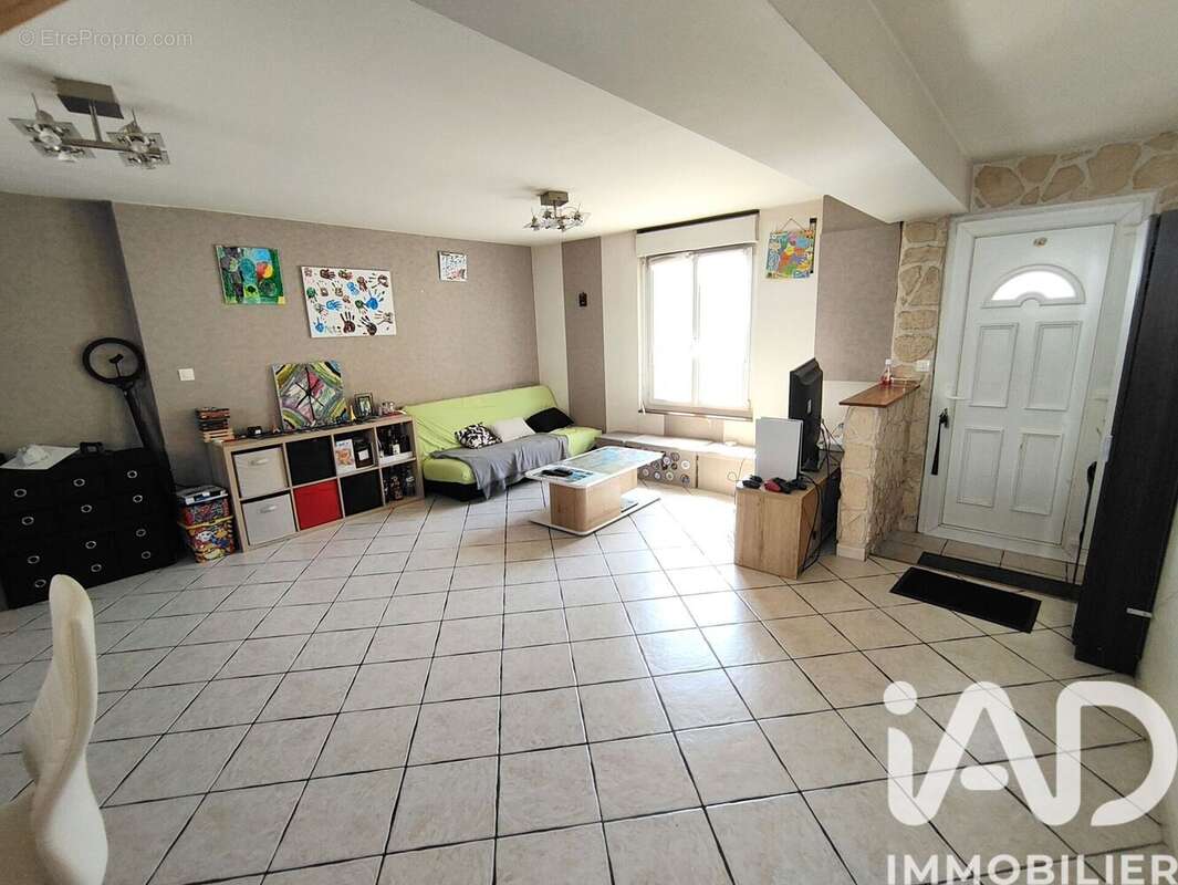 Photo 2 - Maison à MITRY-MORY