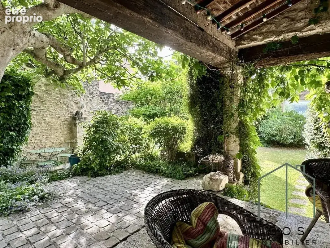Bâtisse en pierres avec piscine - photo 10