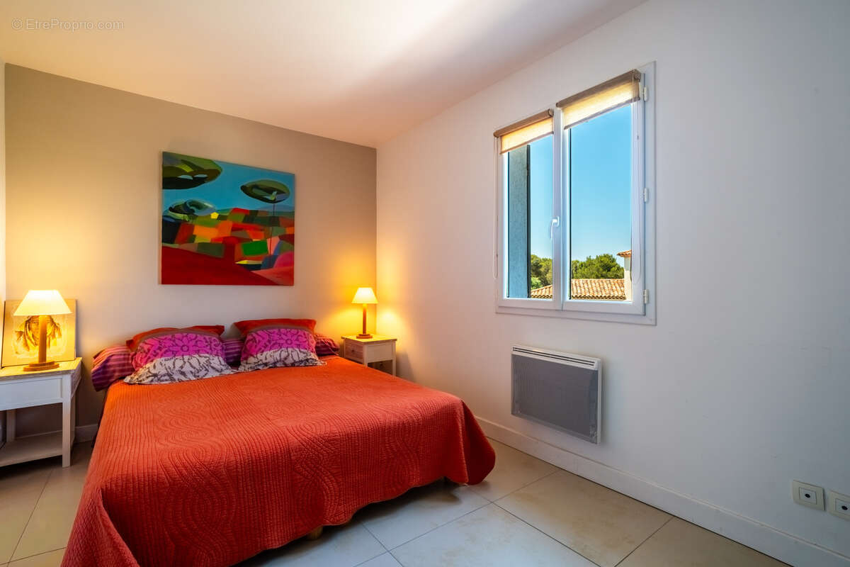 Maison à SIX-FOURS-LES-PLAGES