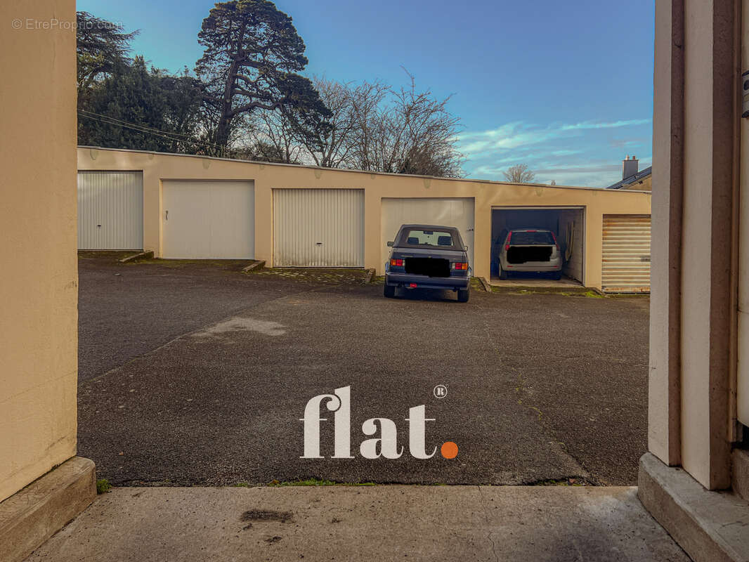 Nantes Saint-Félix  GARAGE (+ place de parking possible) - photo 9