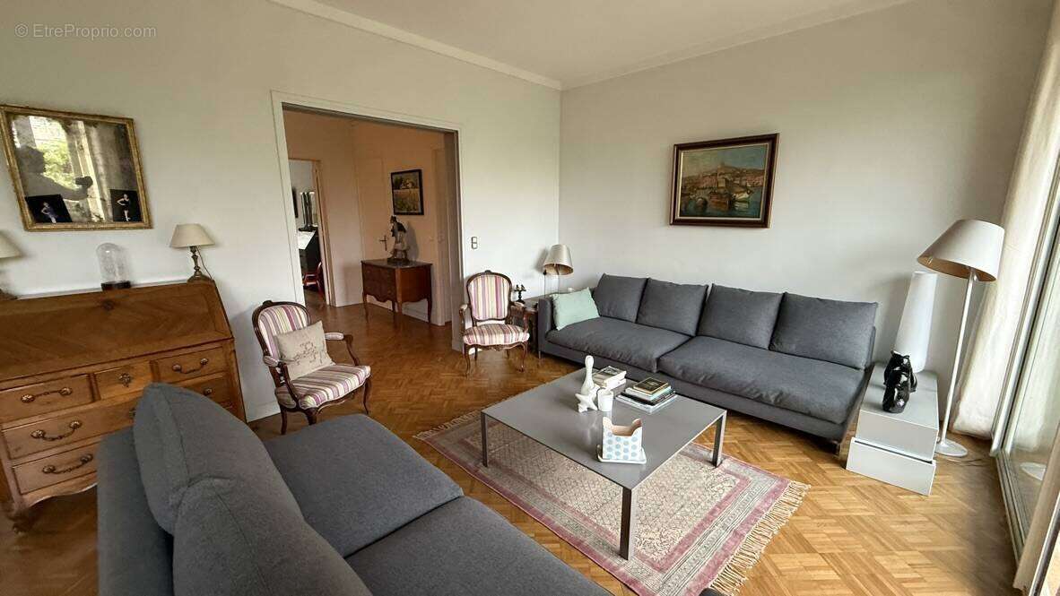 Appartement à MARSEILLE-8E