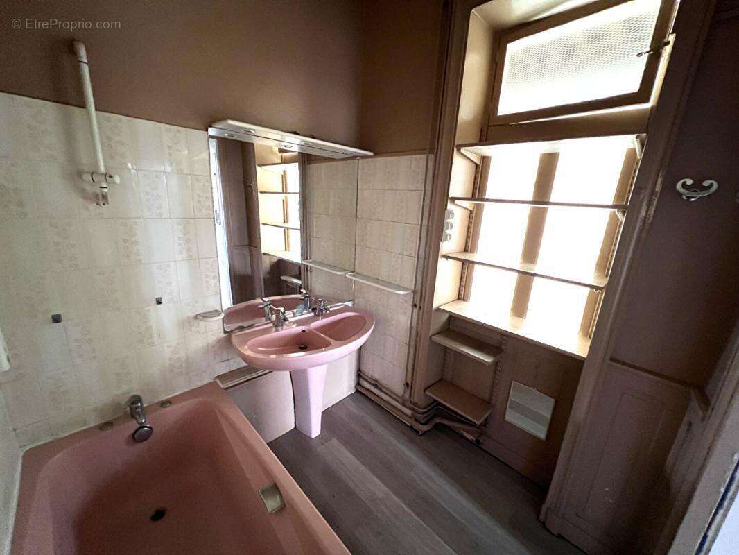 Appartement à CIVRIEUX-D&#039;AZERGUES