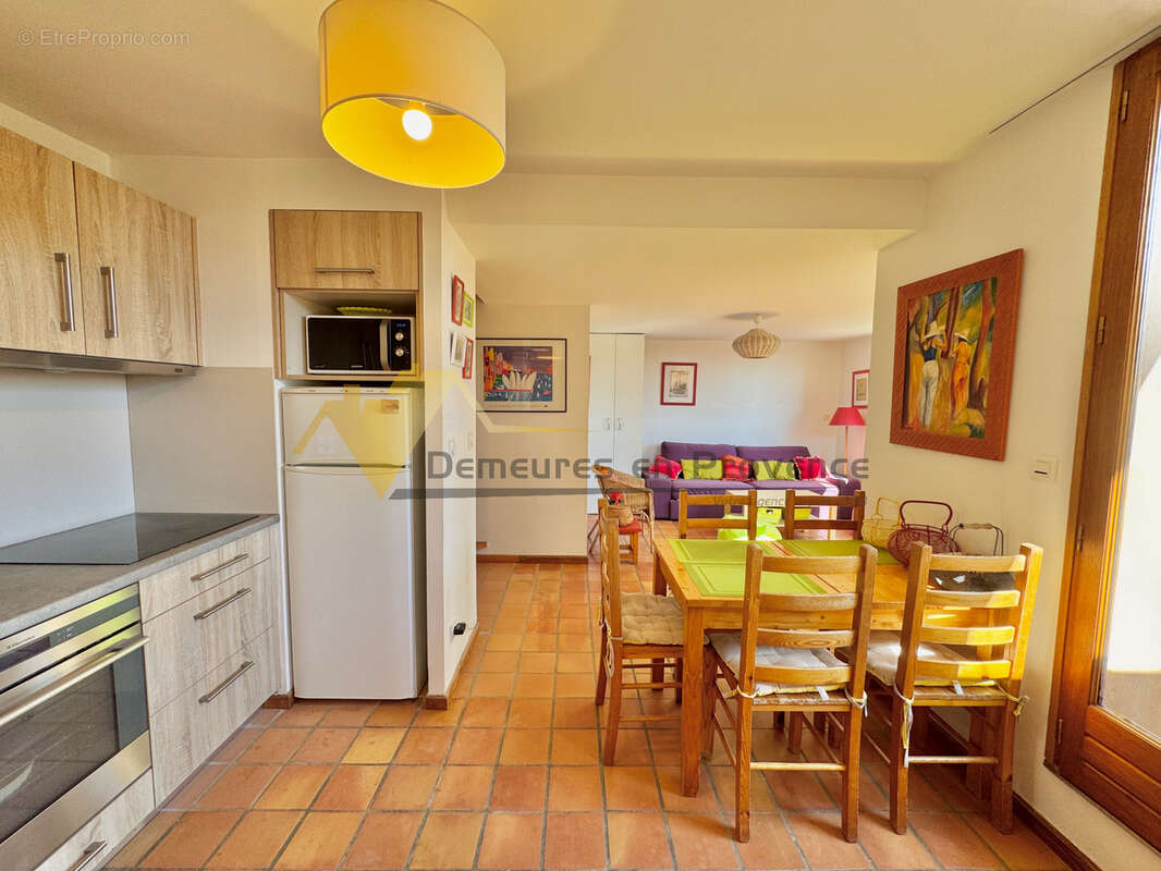 Duplex - T2 climatisé avec terrasse dans résidence - photo 3