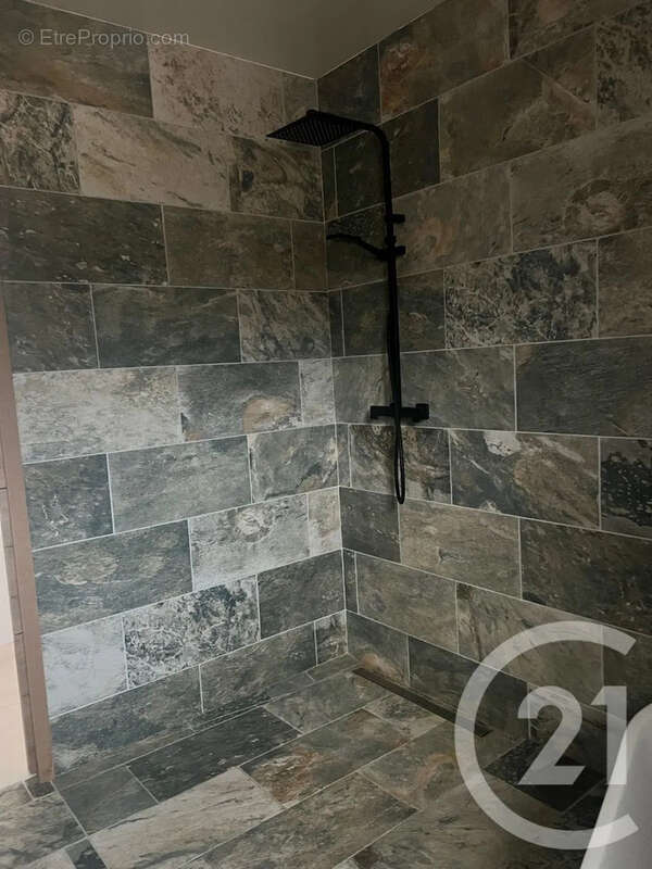 Maison à ARPAJON-SUR-CERE