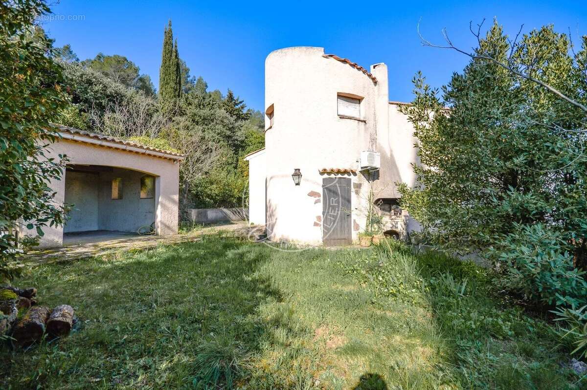 Maison à LORGUES