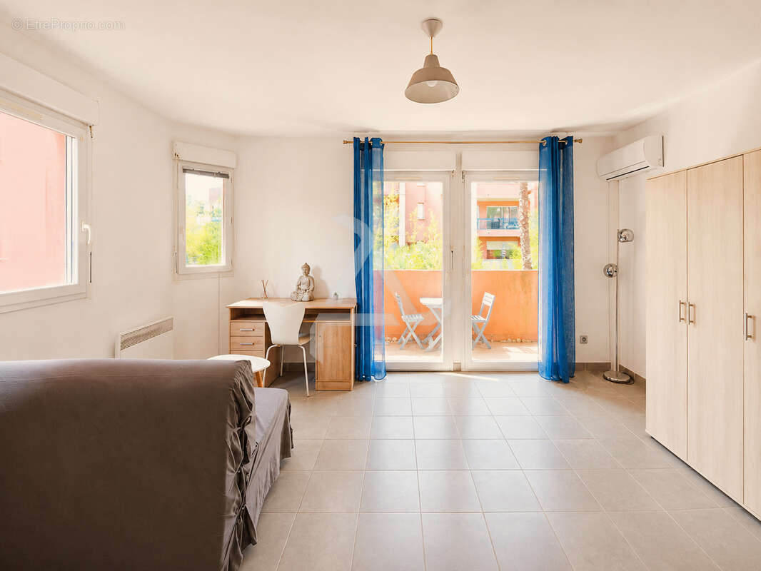 Studio de 27m2 avec terrasse sur le port de plaisance de porto-vecchio - photo 6