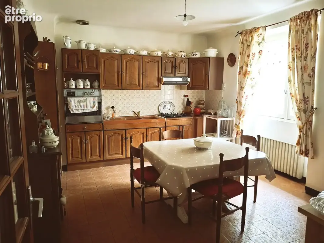 Grande maison familiale avec 2 hectares de terrain, dépendances et vue imprenable sur la campagne - photo 18