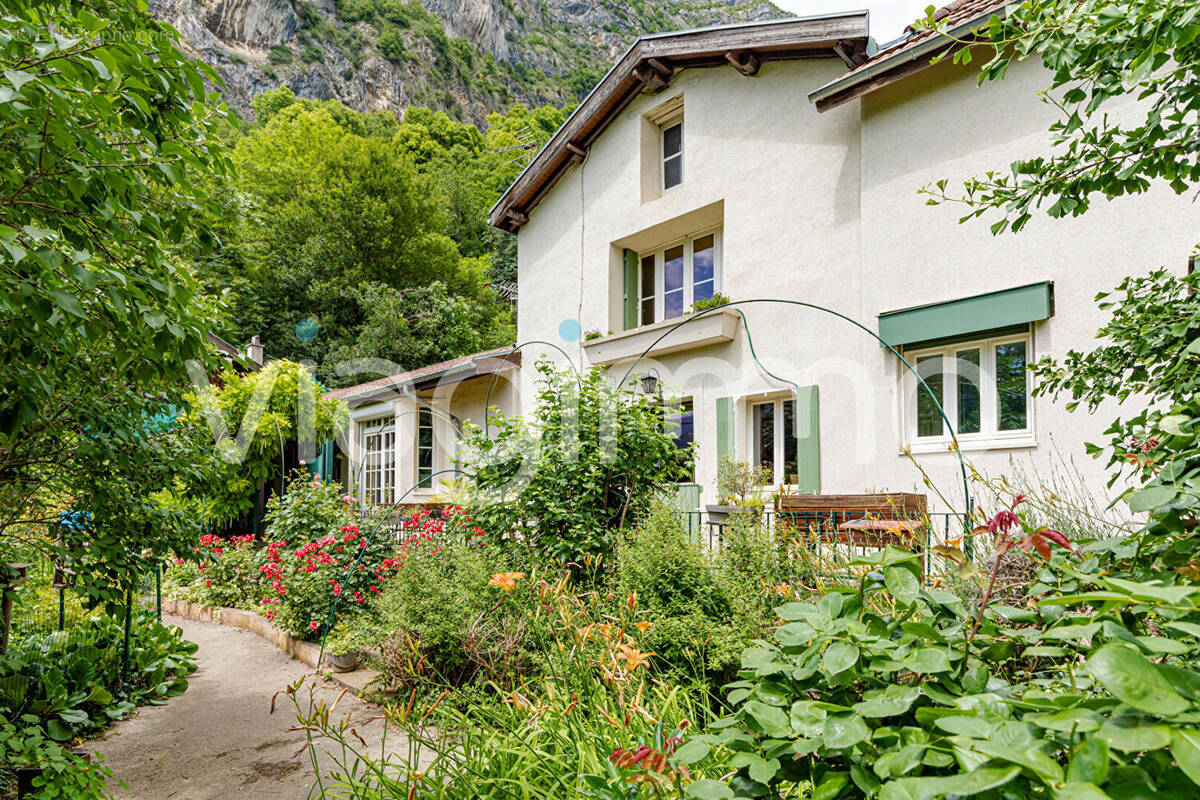 Maison à SAINT-MARTIN-LE-VINOUX
