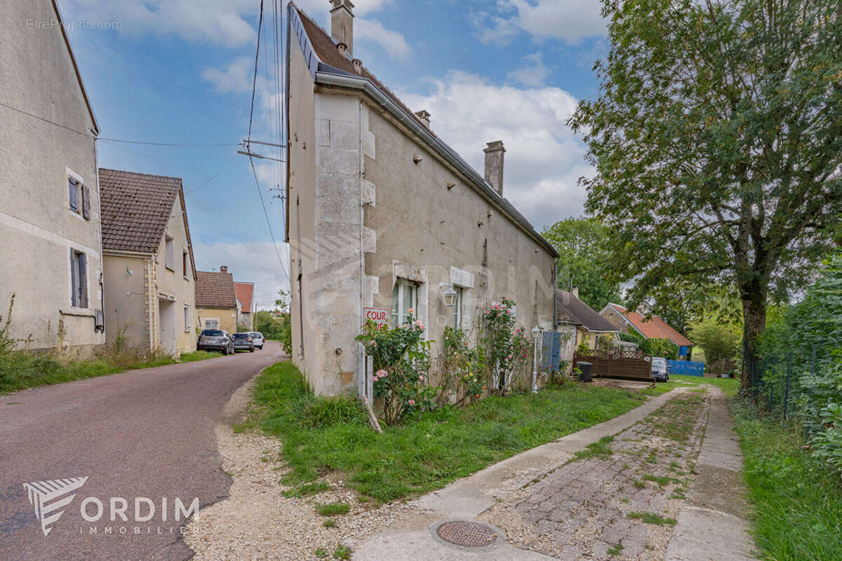 Maison à finir de rénover entre Puisaye et Forterre - photo 10