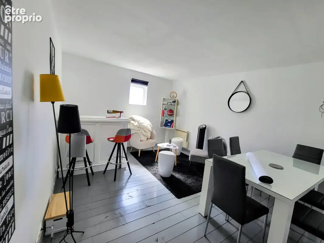 Maison lumineuse avec terrasses, jacuzzi neuf et revenus photovoltaïques - photo 5