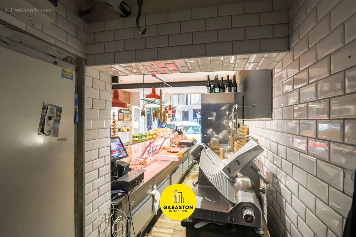 Commerce à MARSEILLE-7E