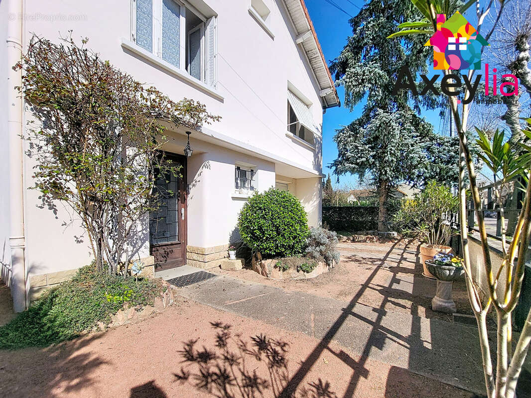 A vendre - roanne - maison 2 chambres avec terrain - photo 2