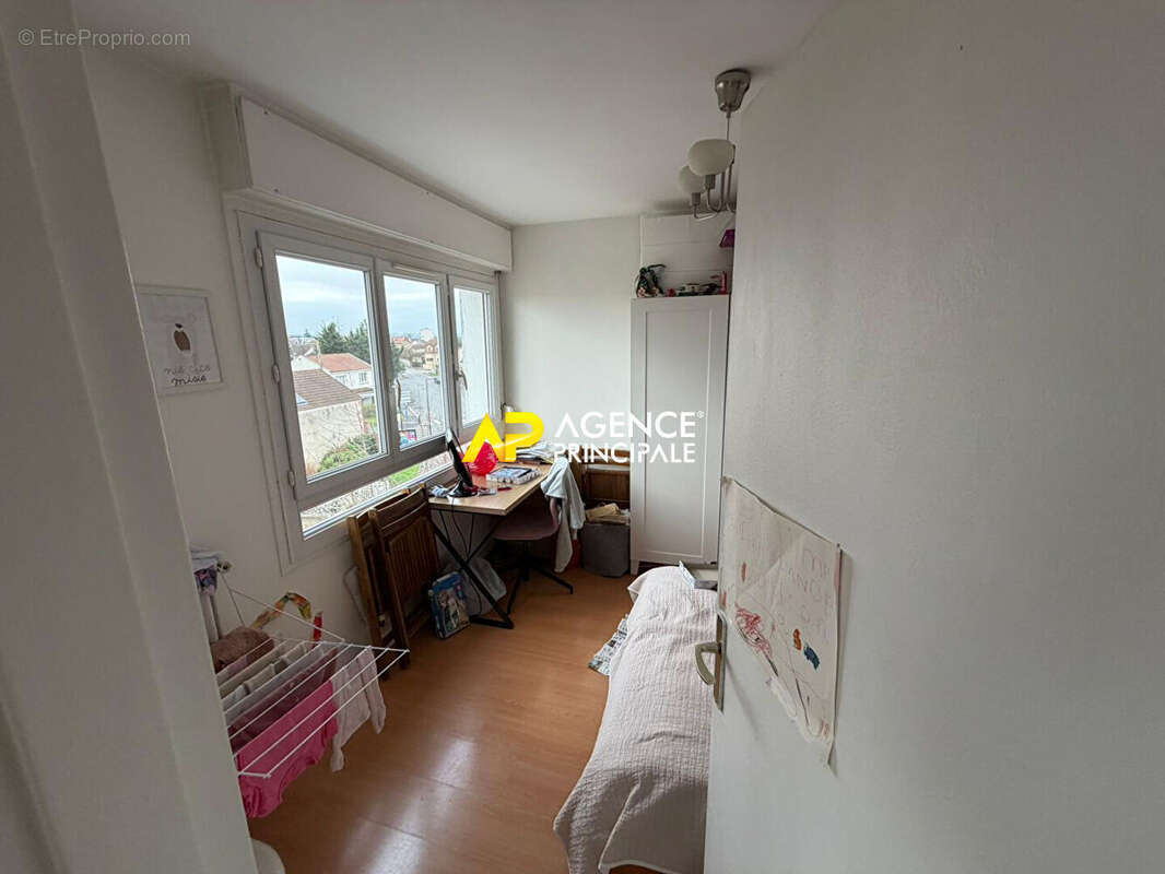 Appartement à SARTROUVILLE